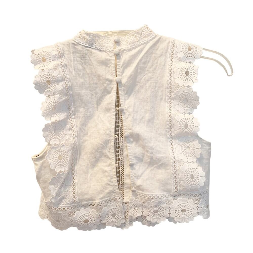 Forever 21 White Eyelet Lace Floral Embroidered Sleeveless Blouse - Picture 4 of 6